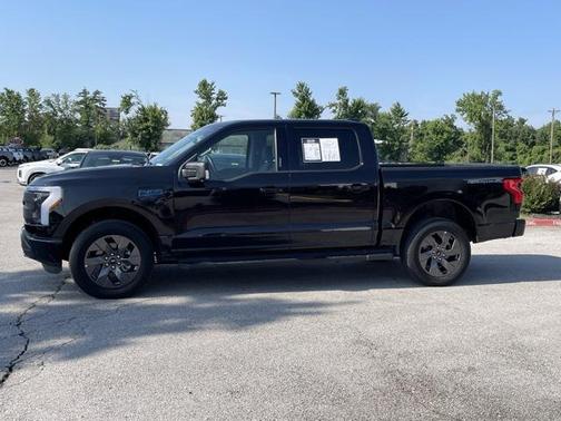 2024 Ford F-150 Lightning Flash