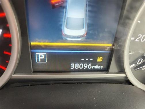 Photo 4 of 20 of 2019 Nissan Sentra SV