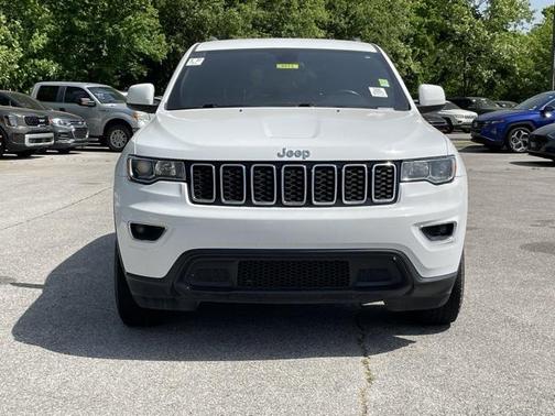 2020 Jeep Grand Cherokee Laredo