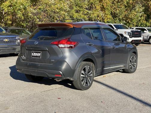 2020 Nissan Kicks SR