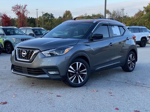 2020 Nissan Kicks SR
