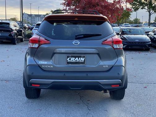 2020 Nissan Kicks SR
