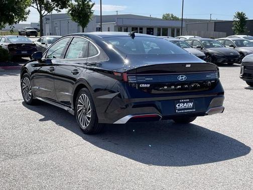 2025 Hyundai SONATA Hybrid SE