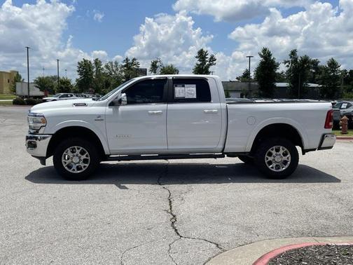 2022 RAM 2500 Laramie Crew Cab 4x4 6'4' Box