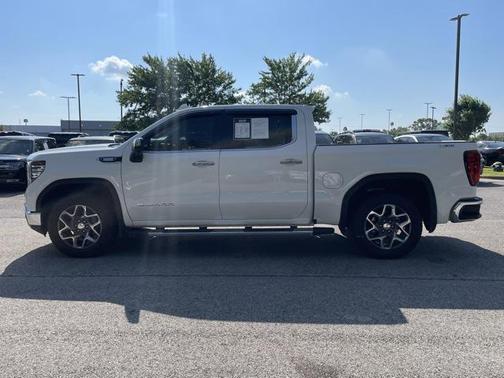 2025 GMC Sierra 1500 SLT