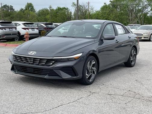 2025 Hyundai ELANTRA Limited