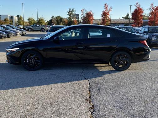 2026 Hyundai ELANTRA Sport