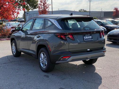 2026 Hyundai TUCSON SE