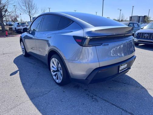 2026 Tesla Model Y Premium Rear-Wheel Drive
