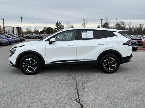 2024 Kia Sportage Hybrid LX