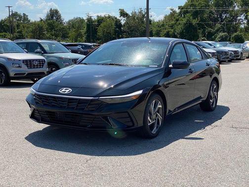 2025 Hyundai ELANTRA HEV SEL Sport