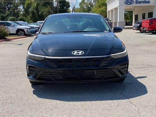 2025 Hyundai ELANTRA HEV SEL Sport