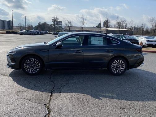 2026 Hyundai SONATA Hybrid Limited