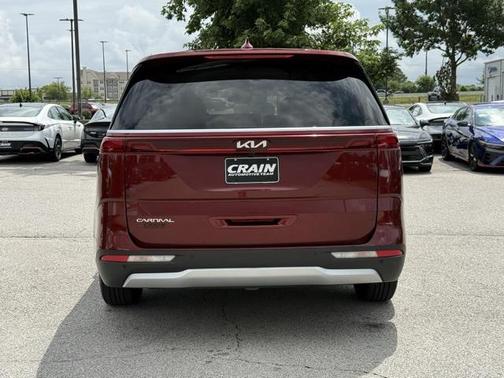 2024 Kia Carnival LX