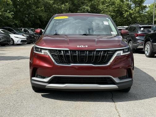 2024 Kia Carnival LX
