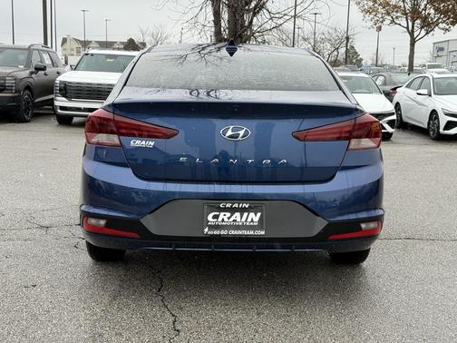 2019 Hyundai ELANTRA SEL