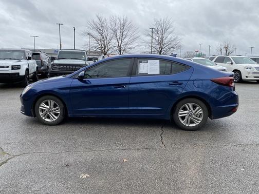 2019 Hyundai ELANTRA SEL