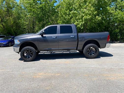 Granite Crystal Metallic Clearcoat 2016 RAM 1500 Big Horn
