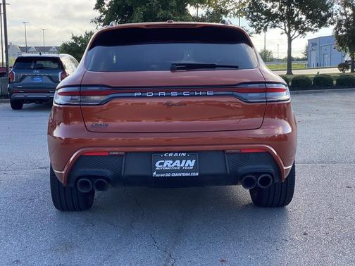 2022 Porsche Macan Base