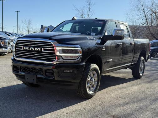 2024 RAM 2500 Laramie Crew Cab 4x4 6'4' Box