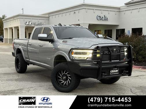 2020 RAM 2500 Laramie Crew Cab 4X4 6'4' Box