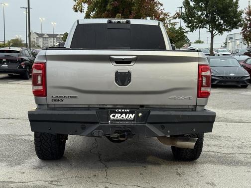 2020 RAM 2500 Laramie Crew Cab 4X4 6'4' Box