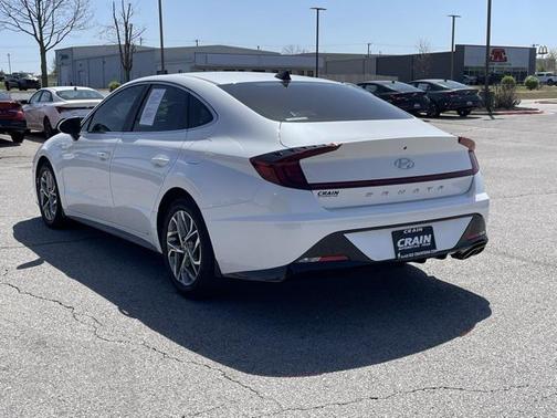 2022 Hyundai SONATA SEL