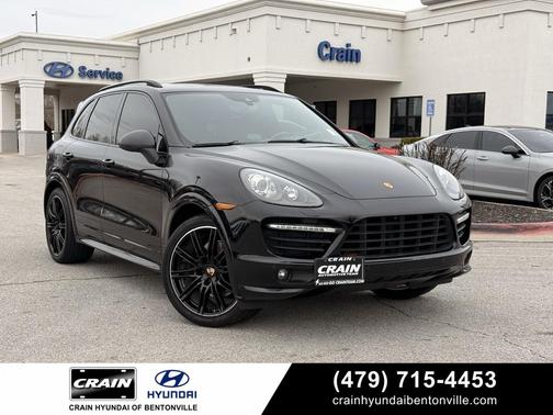 2014 Porsche Cayenne GTS