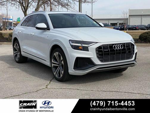 2022 Audi Q8 55 Premium Plus