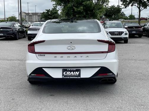 2022 Hyundai SONATA SEL