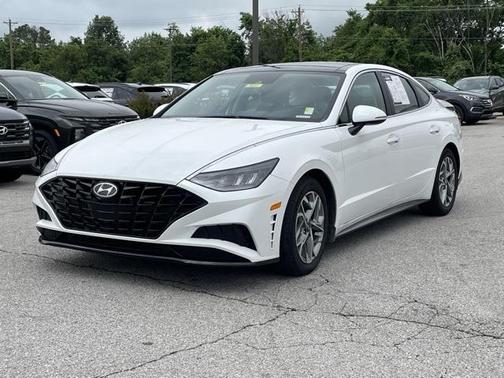 2022 Hyundai SONATA SEL