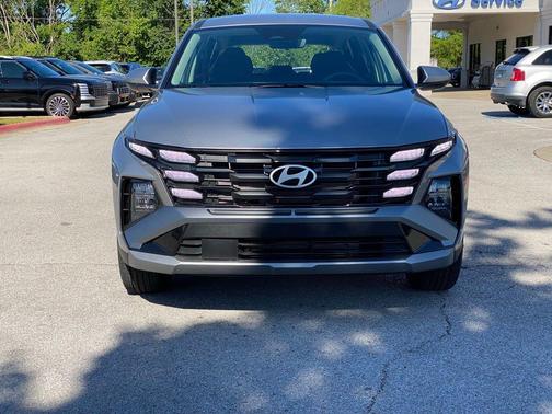 Shimmering Silver 2026 Hyundai TUCSON SE