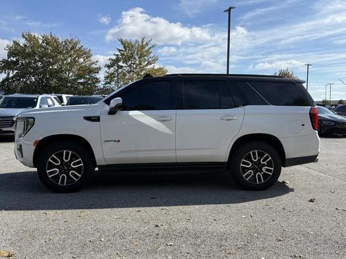 2024 GMC Yukon 4WD AT4