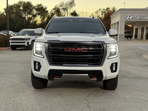 2024 GMC Yukon 4WD AT4