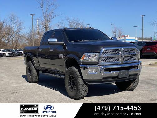 2018 RAM 3500 Laramie Crew Cab 4x4 6'4' Box