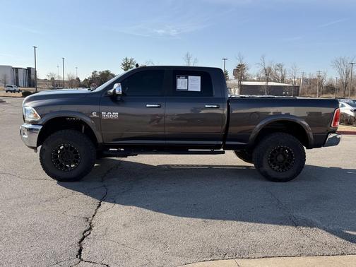 2018 RAM 3500 Laramie Crew Cab 4x4 6'4' Box