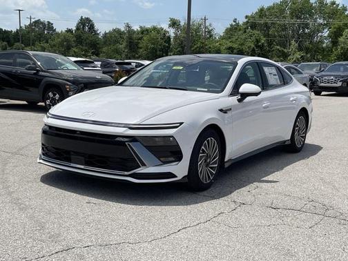 2025 Hyundai SONATA Hybrid Limited