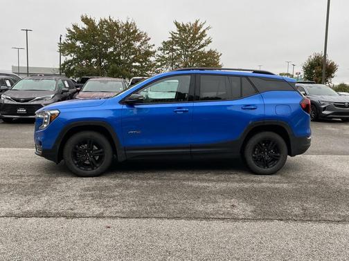 2024 GMC Terrain AWD AT4