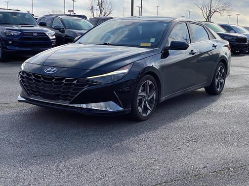 2021 Hyundai ELANTRA Limited