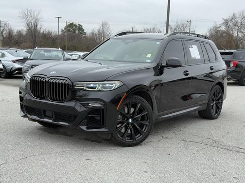 2021 BMW X7 M50i