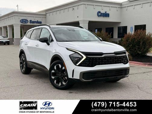 Glacial White Pearl 2023 Kia Sportage X-Line