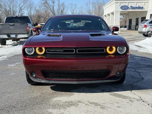 2018 Dodge Challenger SXT