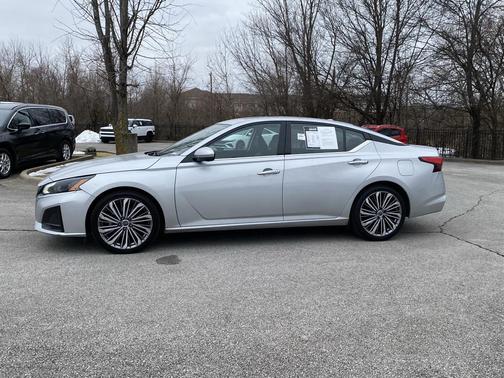 2023 Nissan Altima 2.5 SL