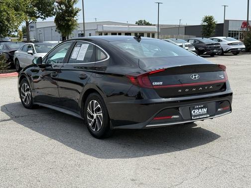 2022 Hyundai SONATA Hybrid Base