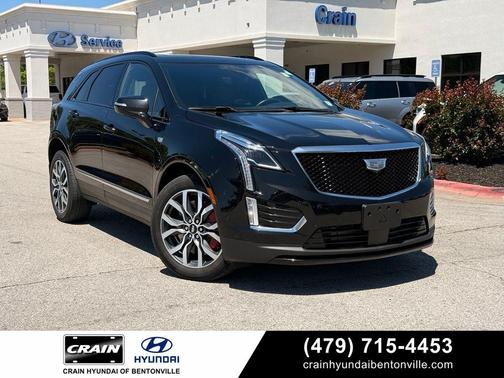 Black Metallic 2022 Cadillac XT5 Sport