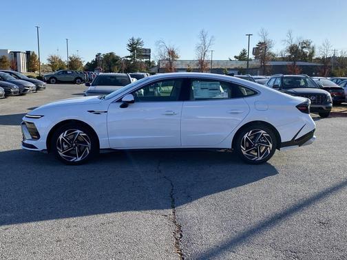 2026 Hyundai SONATA SEL