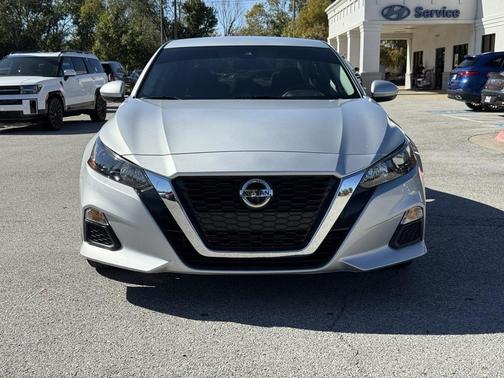 2022 Nissan Altima S FWD