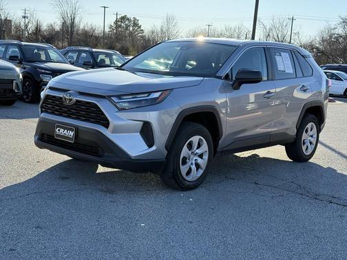 2024 Toyota RAV4 LE