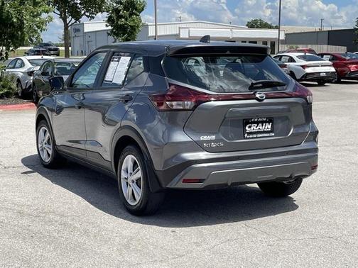 2021 Nissan Kicks S