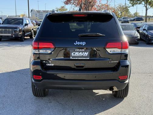 2021 Jeep Grand Cherokee Laredo